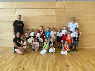 Großer Tag für kleine Basketballer: 15 Kinder holen sich das Wichtel-Abzeichen!