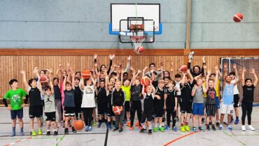 Hilf uns, unsere Bambini‑Körbe zu finanzieren!